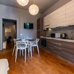 Via Fieschi Dieci Apartamento